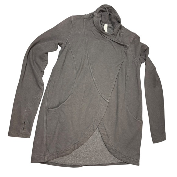 Lululemon Black That’s a Wrap Jacket - Size 6 - Picture 2 of 7